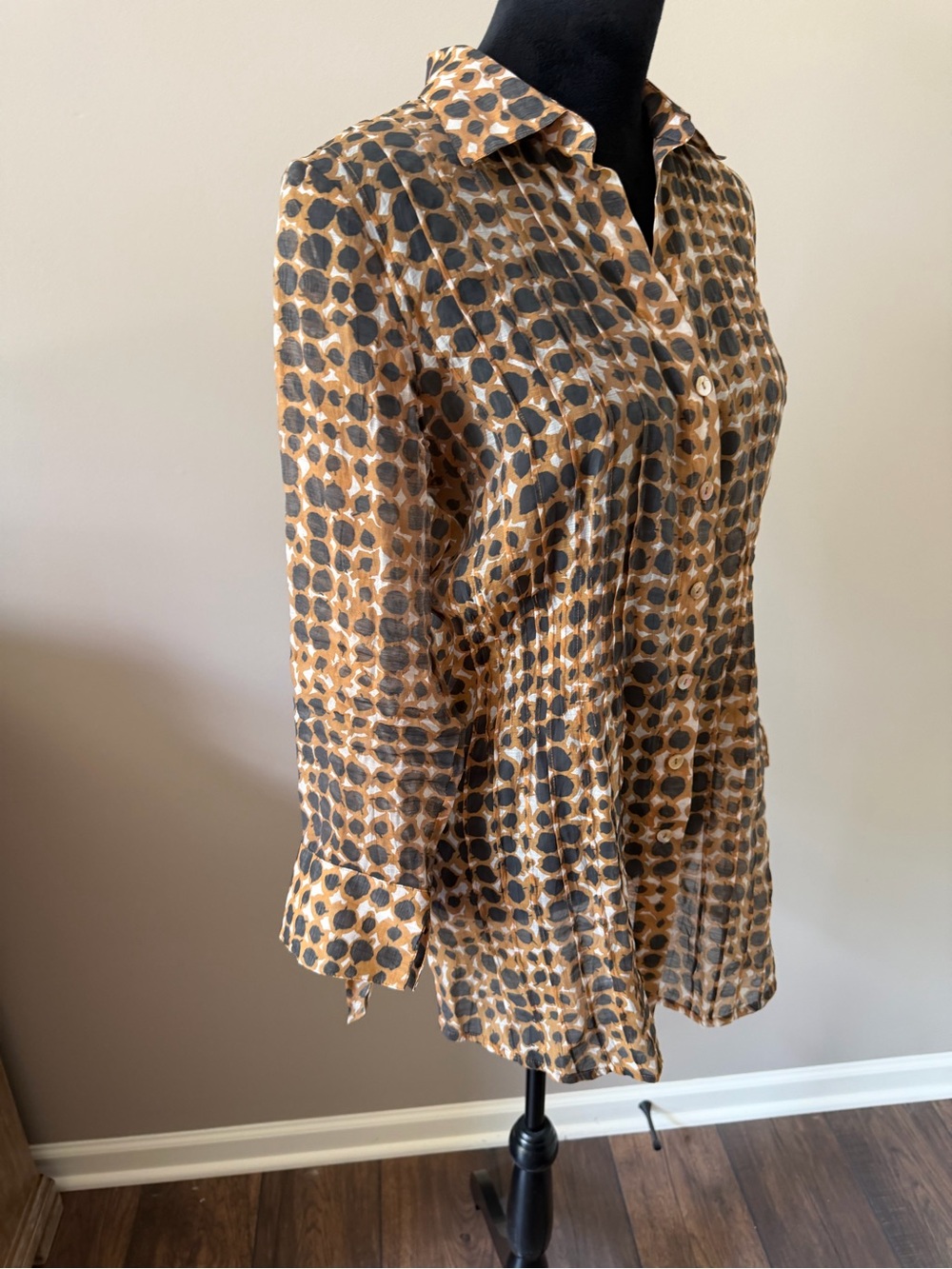 NIC+ZOE Black and Tan Printed Button-Front Blouse - Picture 4 of 12